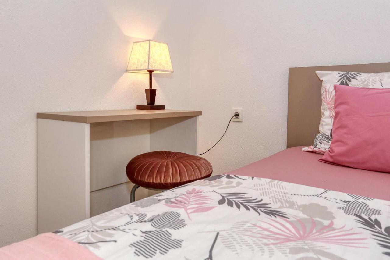 Apartment Zanic Zara Esterno foto