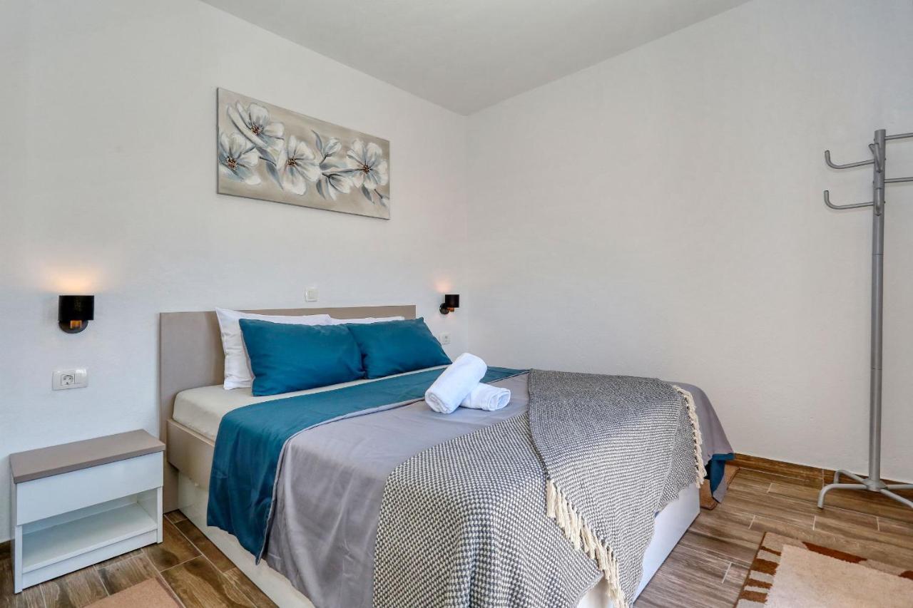 Apartment Zanic Zara Esterno foto