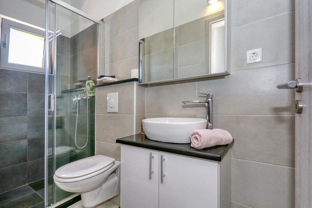 Apartment Zanic Zara Esterno foto